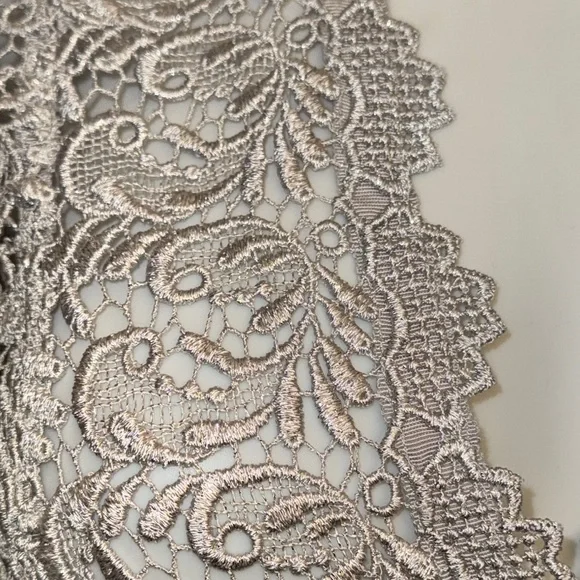 Carmen Marc Valvo Silver Lace Evening Jacket Size 6 - Picture 5 of 8